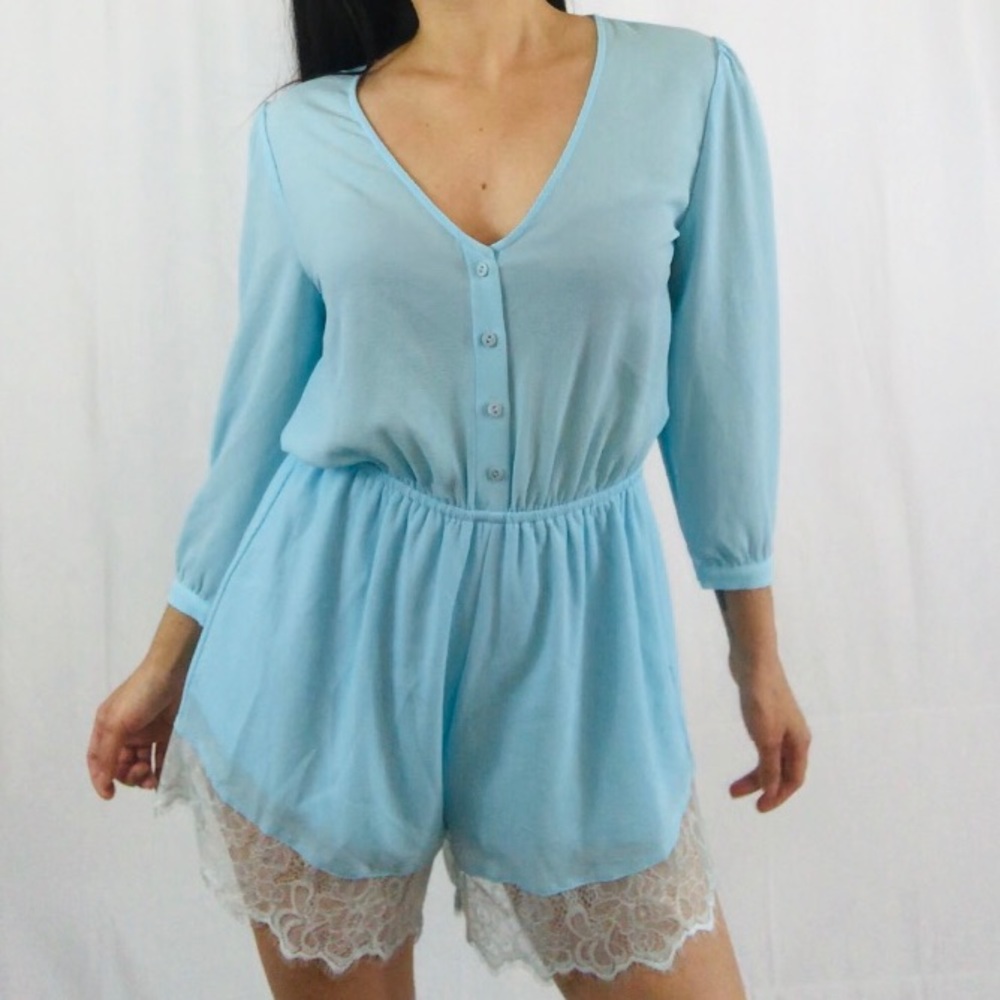 ILLA ILLA Romper Size Small.